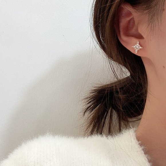 Crystal Ear Tassel Set - Picture 4 of 9